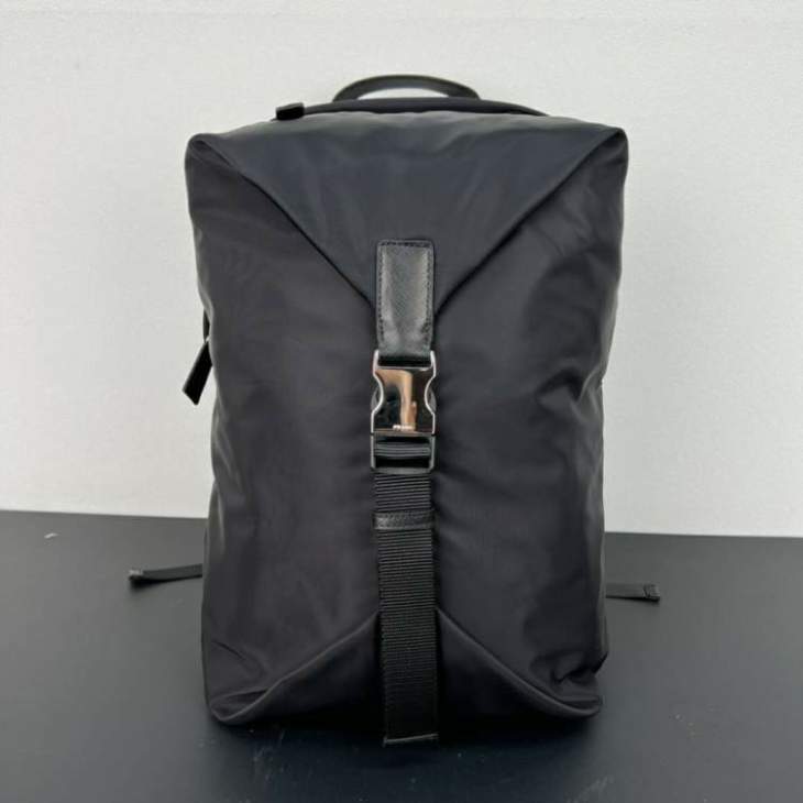 Picture of Prada Mens Bags _SKUfw170238957fw